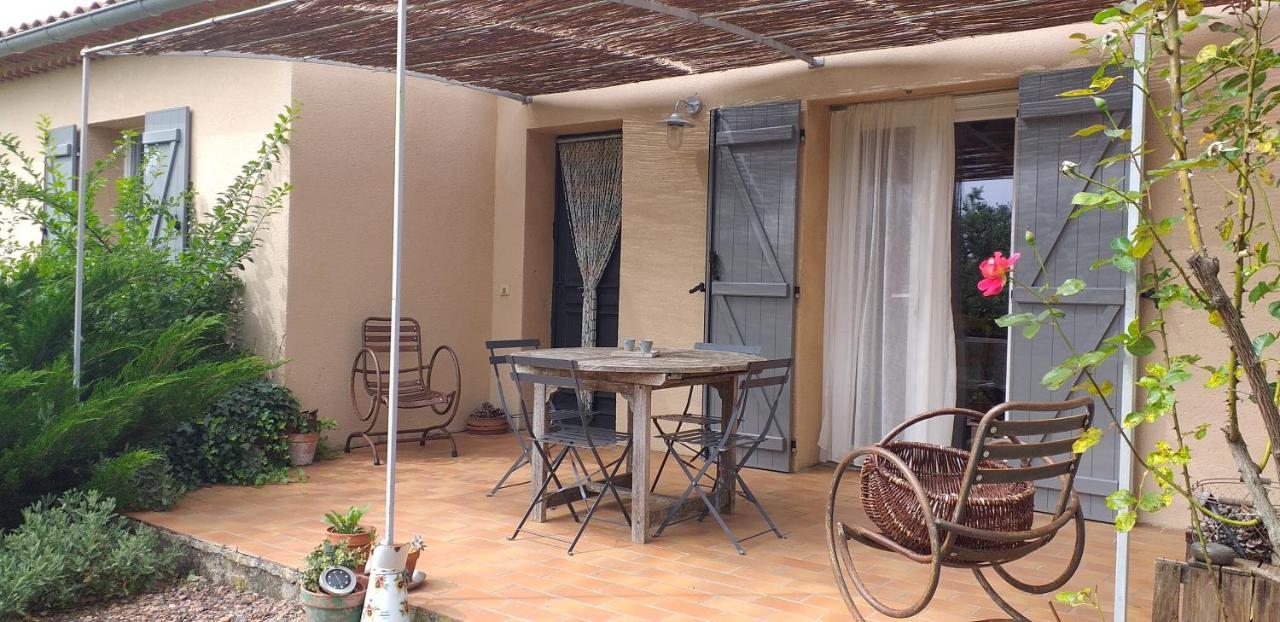 Un Petit Coin De Paradis Modene Bagian luar foto